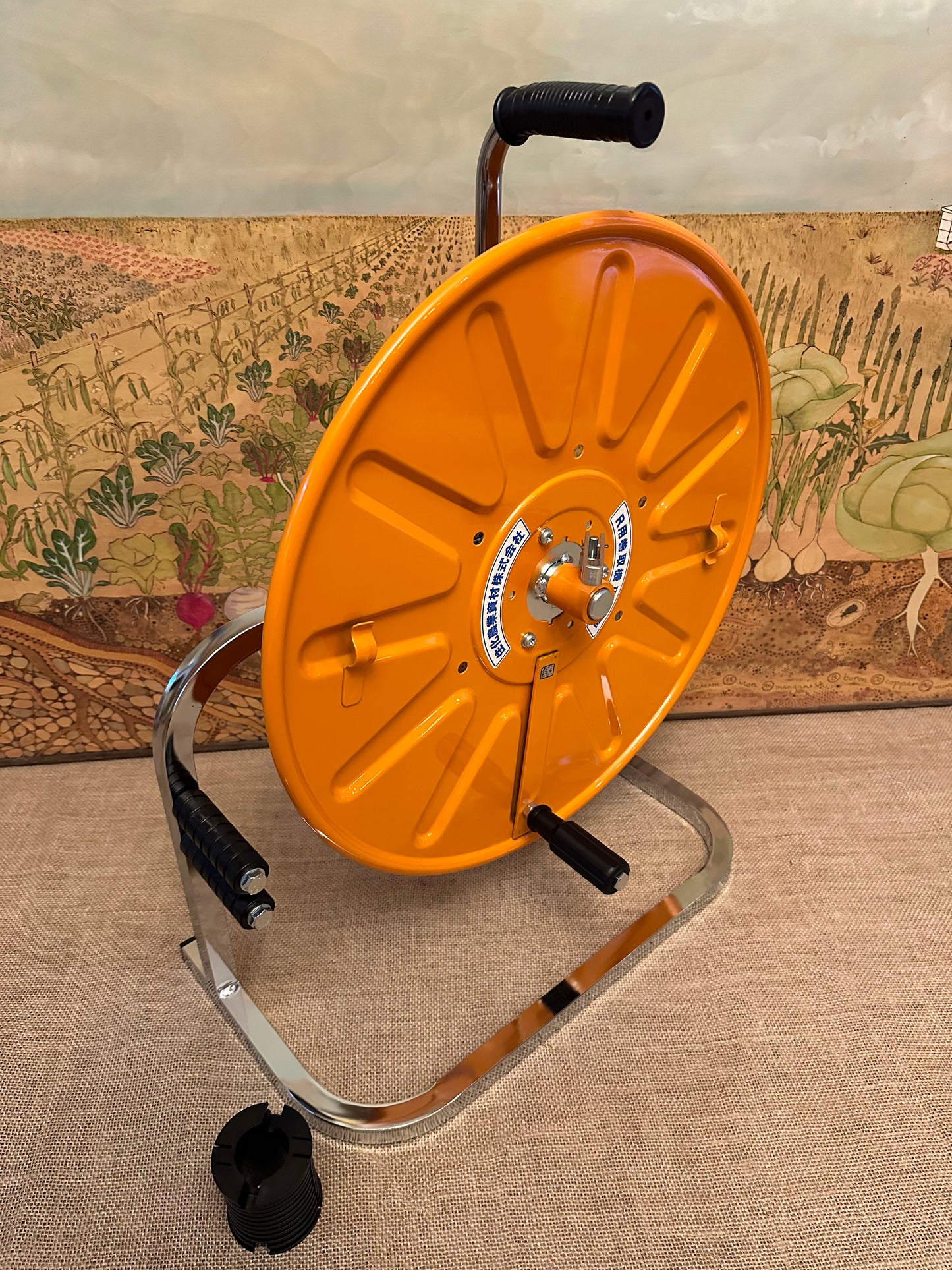 Sumisansui R Winder reel for rolling up and deploying R Wide and other R series irrigation tubes. Sumisoaker max, sumi soaker max